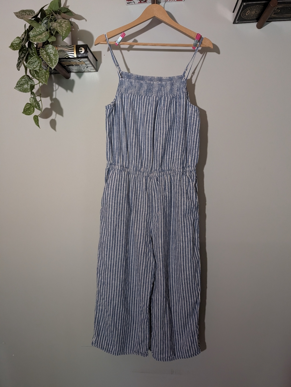 BeachLunchLounge Linen Blend Blue Pinstripe Coastal Vacation Cami Romper - Large